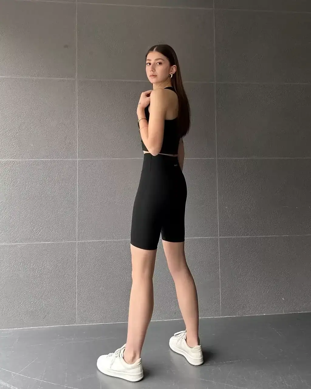 x1076720_1905644.jpg.pagespeed.ic.8GshmRY8ZN Oysho – Ensemble Short + Top – Image 4